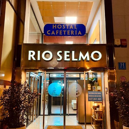 Hostal Rio Selmo Ponferrada Dış mekan fotoğraf