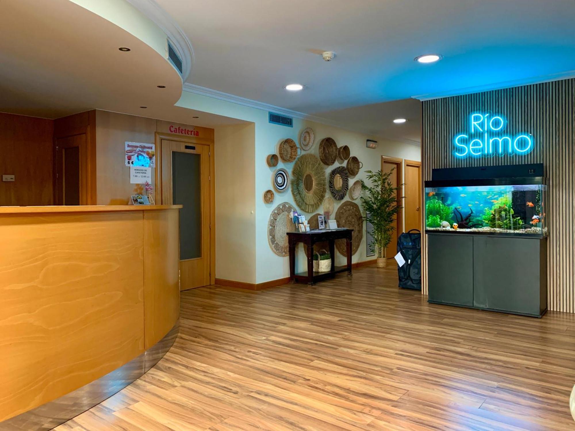 Hostal Rio Selmo Ponferrada Dış mekan fotoğraf