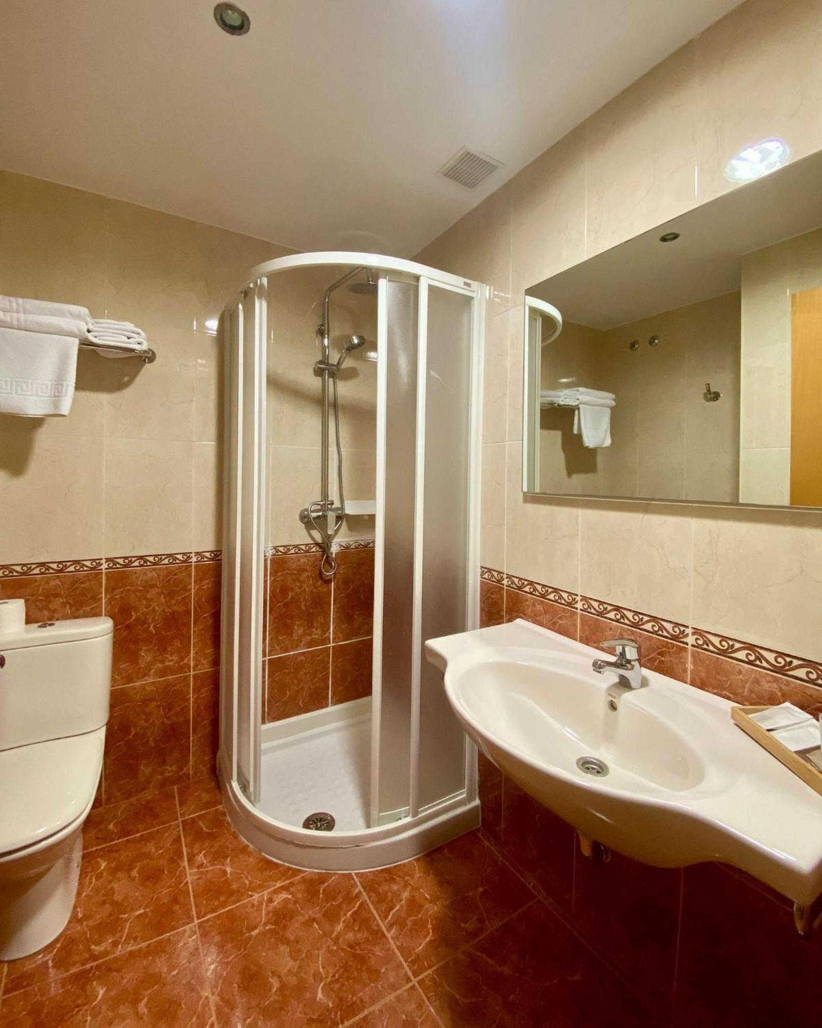 Hostal Rio Selmo Ponferrada Dış mekan fotoğraf
